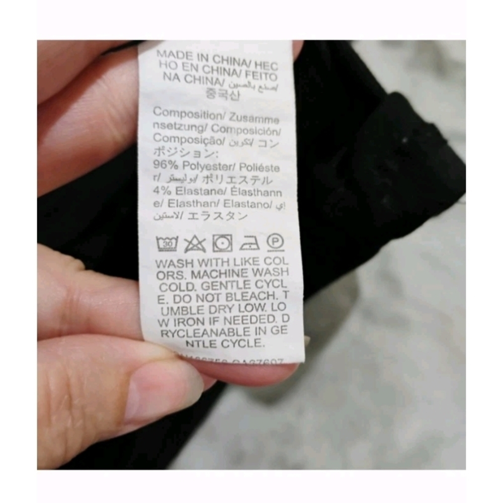 SHEIN Black Tank Top with White Heart Motif - Picture 4 of 7